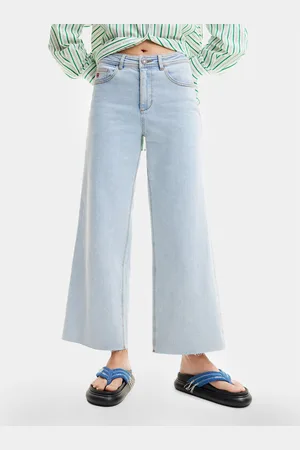 Desigual Jeansy Denver 24SWDD12 Cropped Fit