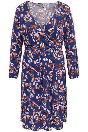 ONLY Sukienka 15284918 Regular Fit