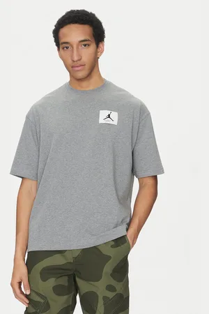 Nike T-Shirt DZ7313 091 Regular Fit