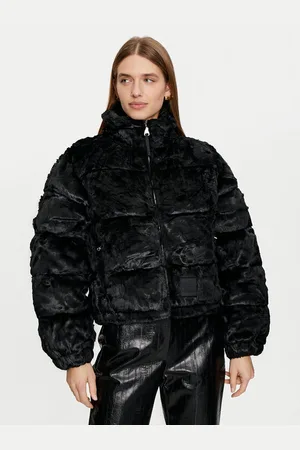 Alpha Industries Kurtka zimowa 148002 Regular Fit