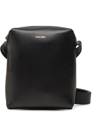 Calvin Klein Saszetka Ck Premium Leather Reporter S K50K512887
