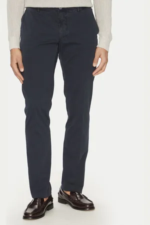 Guess Spodnie materiałowe 5GHB26 2322Z Regular Fit