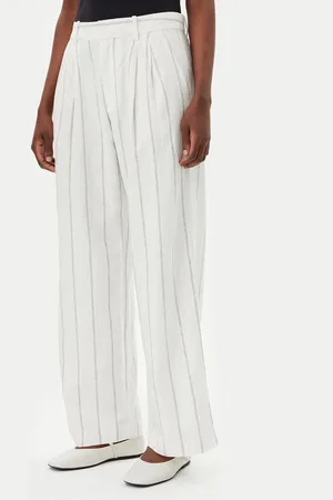 GAP Spodnie materiałowe 713998-01 Wide Leg
