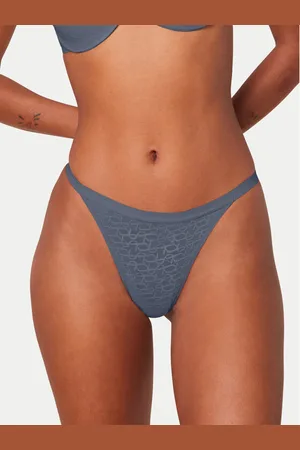 Triumph Stringi Signature Sheer 10216494