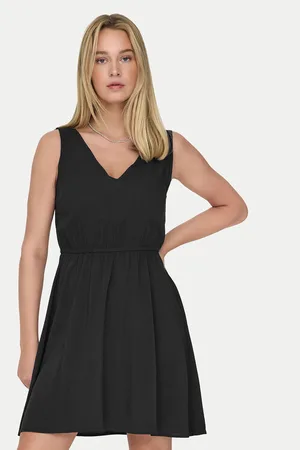 ONLY Sukienka koktajlowa Nova 15323196 Regular Fit