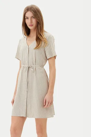 VERO MODA Sukienka letnia Mymilo 10322976 Loose Fit
