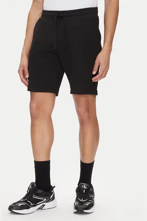 Calvin Klein Szorty sportowe J30J327247 Regular Fit