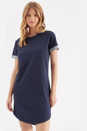 JDY Sukienka codzienna Ivy 15174793 Regular Fit