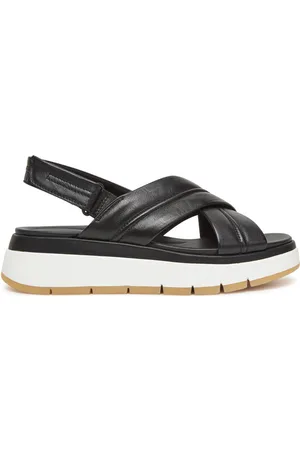 Clarks Sandały Tuscan Cross 26182233