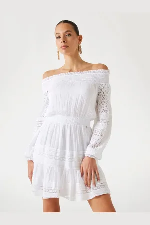 Guess Sukienka 175311 Classic Fit