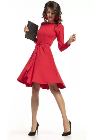 Tessita Kobieta Sukienki dzianinowe - Czerwona dzianinowa rozkloszowana sukienka z paskiem