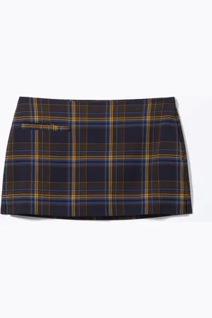 Monki Low Waisted Mini Suiting Skirt