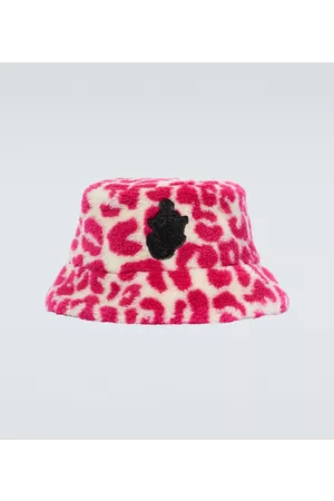 Moncler 1 Moncler JW Anderson teddy bucket hat