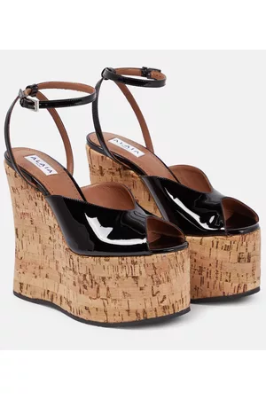 Alaïa Kobieta Sandały - Patent leather wedge sandals