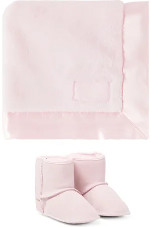 UGG Baby leather boots and blanket set