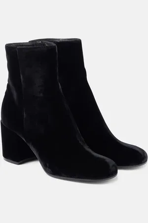 Gianvito Rossi Joelle 70 velvet booties