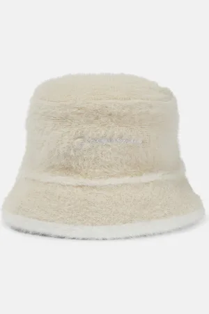 Jacquemus Le bob Neve faux fur bucket hat