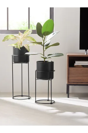 Next Set of 2 Raised Metal PlantersJeden