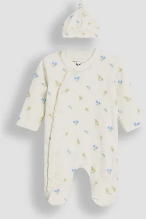 JoJo Maman Bébé Organic 2-Piece Embroidered Sleepsuit and Hat Set5662 cm