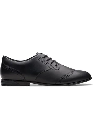 Clarks Leather Older Girls Finja BroguesEU41.5 (UK 7.5) F