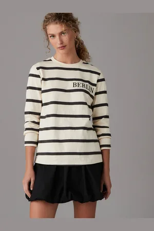Next Long Sleeve Heavyweight Berlin Graphic T-Shirt40
