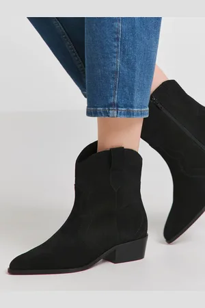 JD Williams Classic Suede Western Ankle Boots in Wide FitEU 39.5 (UK 6)