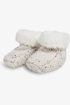 The Little Tailor Baby Natural Knitted Plush Lined Booties56 cm