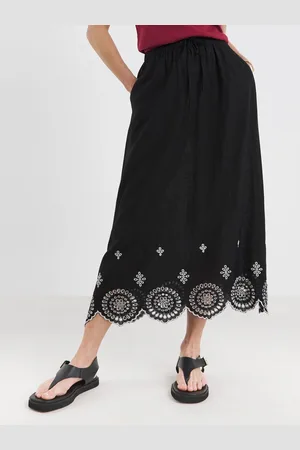 JD Williams Contrast Broderie Scalloped Hem Maxi Skirt42