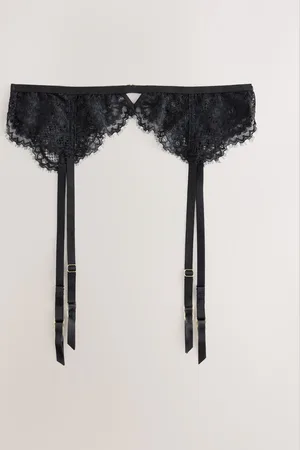 Next Lace Suspender Belt38