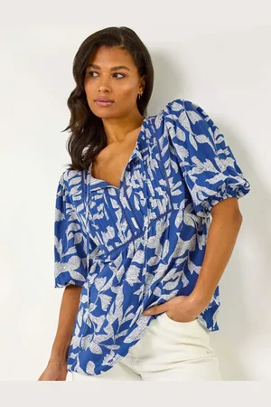 Roman Leaf Print Tie Neck Pleated Top40