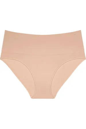 Triumph Soft Sculpt Bandeau Nude Briefs44