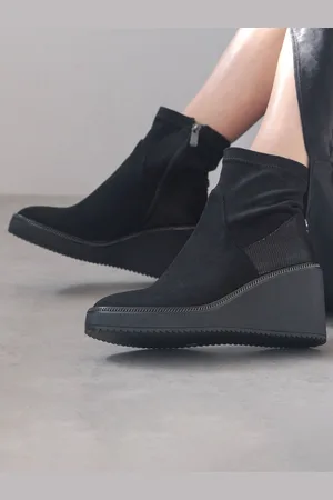 Moda In Pelle Kallie Platform Wedge Ankle Boots With Chain Detaileu42