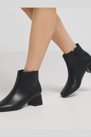 JD Williams Low Block Heel Ankle Boots In Extra Wide FitEU 41 (UK 7)