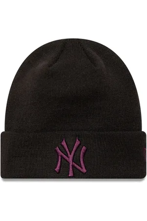 New Era Mens New York Yankees League Essential Cuff Knit Black BeanieJeden