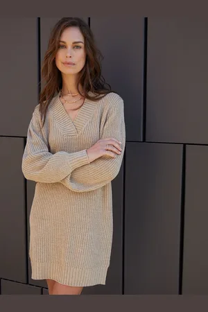 Threadbare V-Neck Knitted Jumper Dress42
