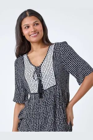 Roman Geometric Print Tassel Tie Smock Top40