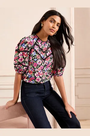 Love & Roses Printed Lace Trim Puff Sleeve Top44