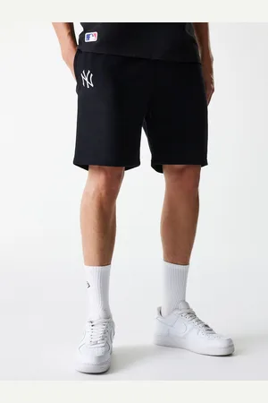 New Era Mens Mid Black ShortsM