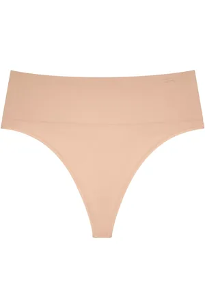 Triumph Soft Sculpt Bandeau Nude Briefs38