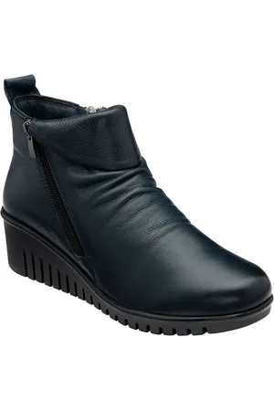 Lotus Leather Wedge Ankle Bootseu39