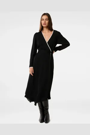 Forever New Amélie Contrast Midi Dress42