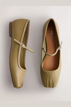 Next Buty Forever Comfort w stylu Mary Jane z kwadratowym noskiemeu42