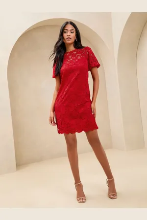Lipsy London Luźna koronkowa sukienka mini z krótkim rękawem34