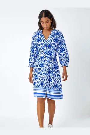 Roman Abstract Border Print Shirt Dress40