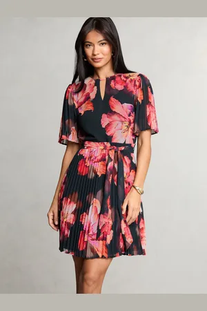 Lipsy London Floral Pleated Mini Shift Dress46