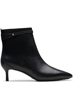 Clarks Skórzane buty Adela UpEU 42 (UK 8)