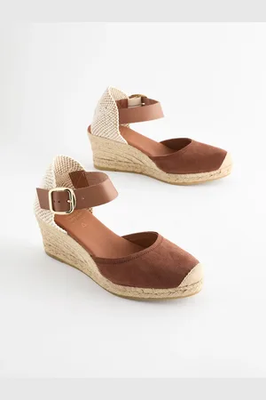 Next Skórzane espadryle na koturnie Forever Comfort ze sprzączkąEU 42 (UK 8)