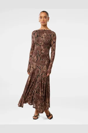 Forever New Petite Tammy Asymmetrical Hem Midi Dress36