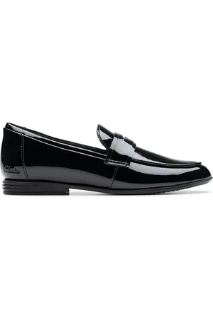 Clarks Finja Bright Patent Loafer ShoesEU 35.5 F (UK 3)