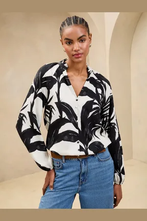 Lipsy London Palm Print Button Detail Blouse34
